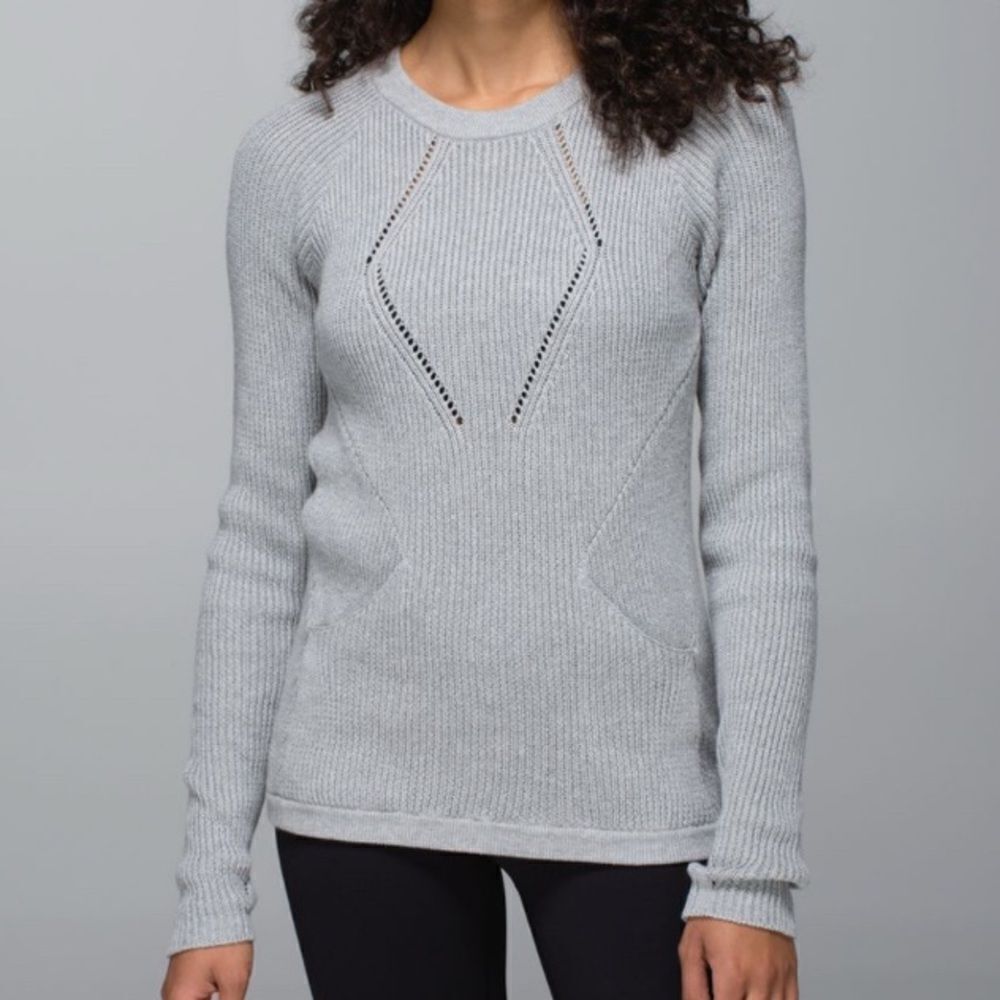 Lululemon Women’s The Sweater The Better Pullover Cable Knit Gray‎ Sz S (?) Cozy